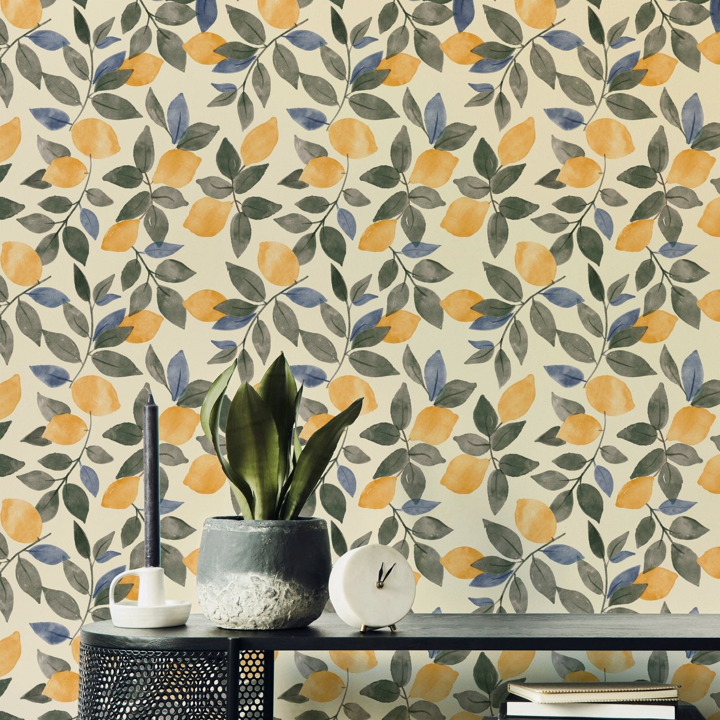 Airy lemon grove wall design

