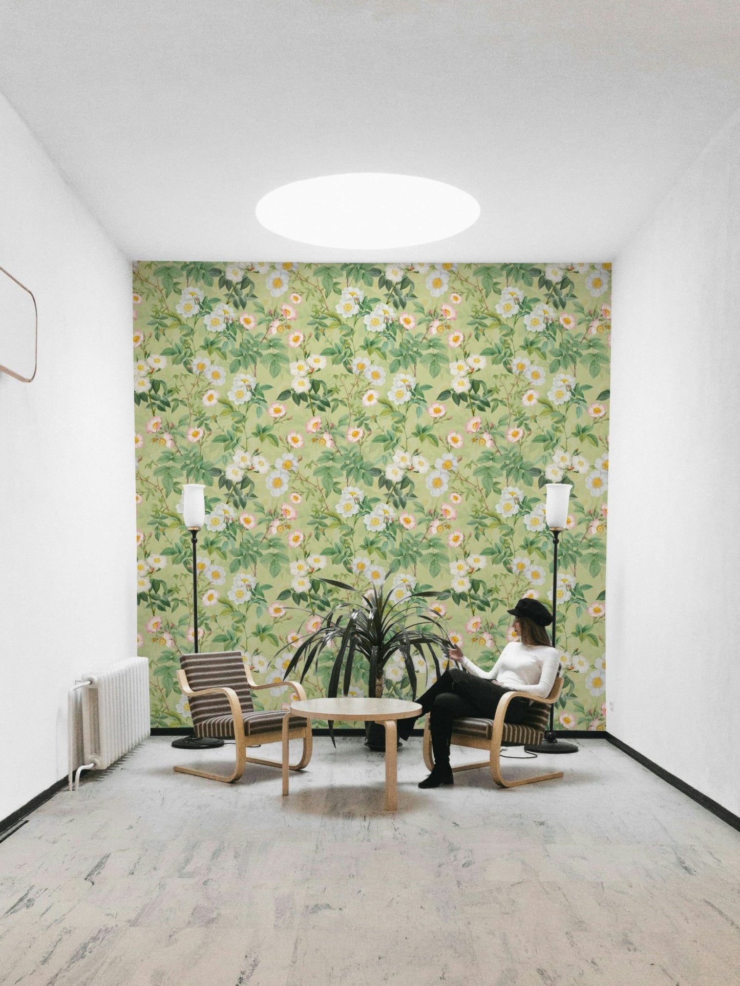 Romantic rose garden wallpaper for classic rooms., GD1354