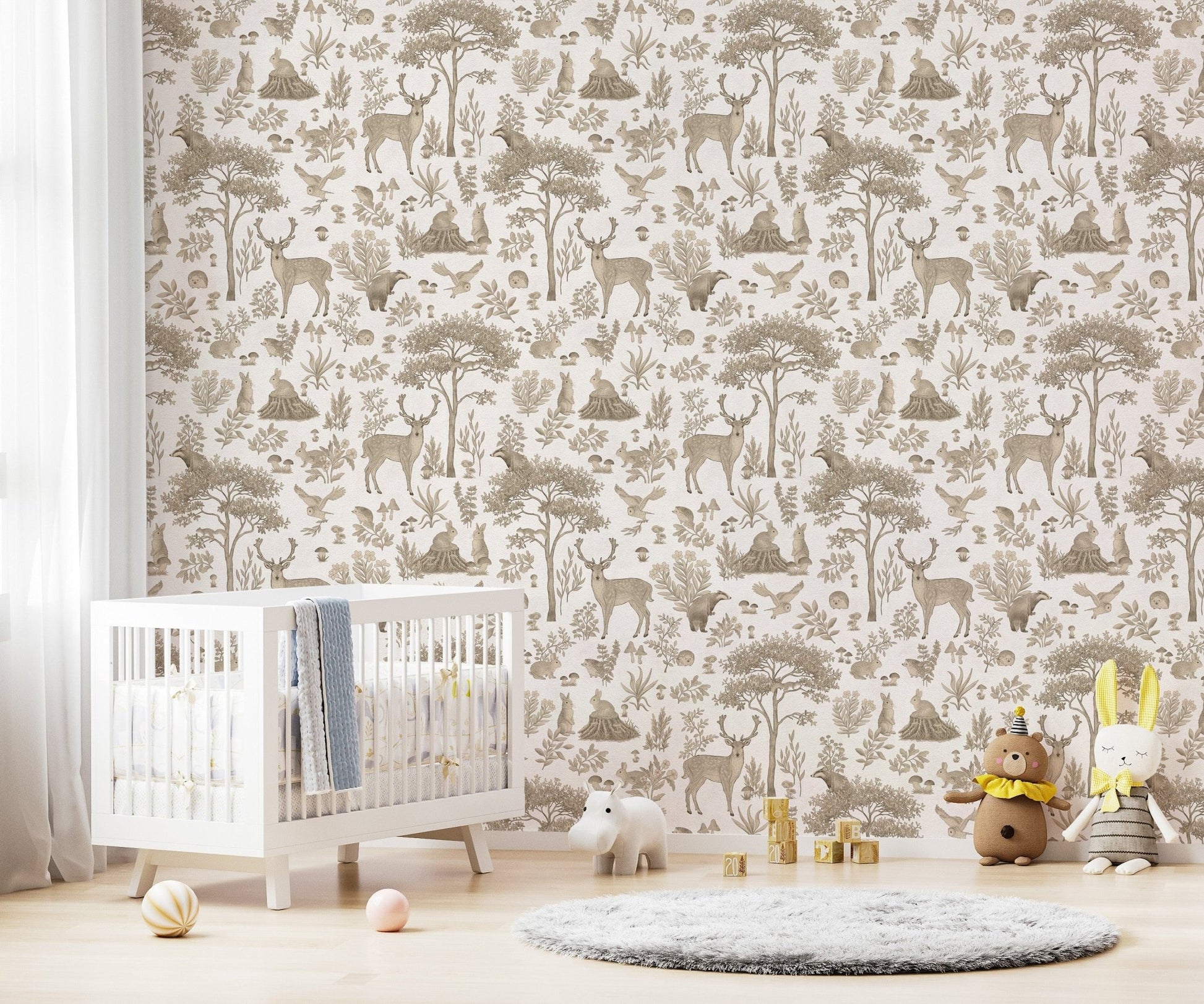Elegant woodland wallpaper in white
