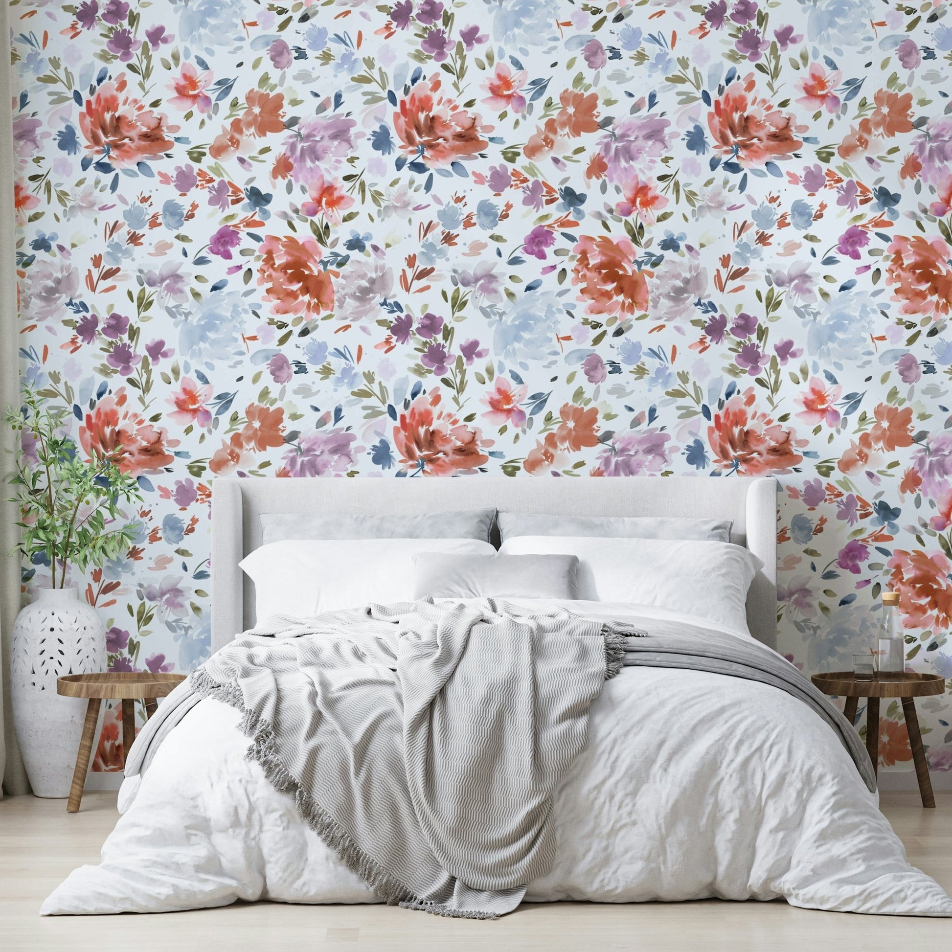 Red blue roses floral wallpaper with brushstroke effect

