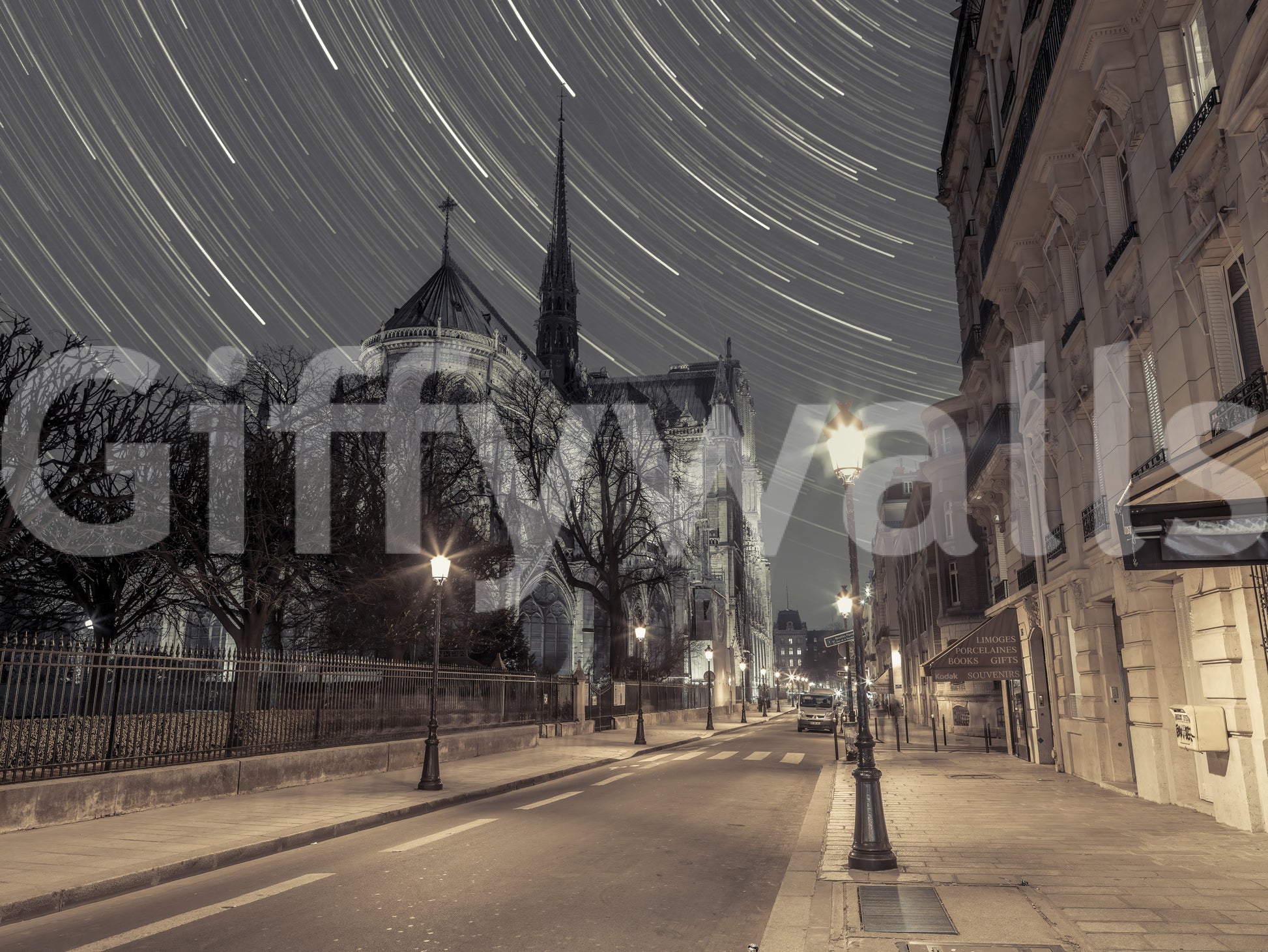 Iconic cathedral and sky.


