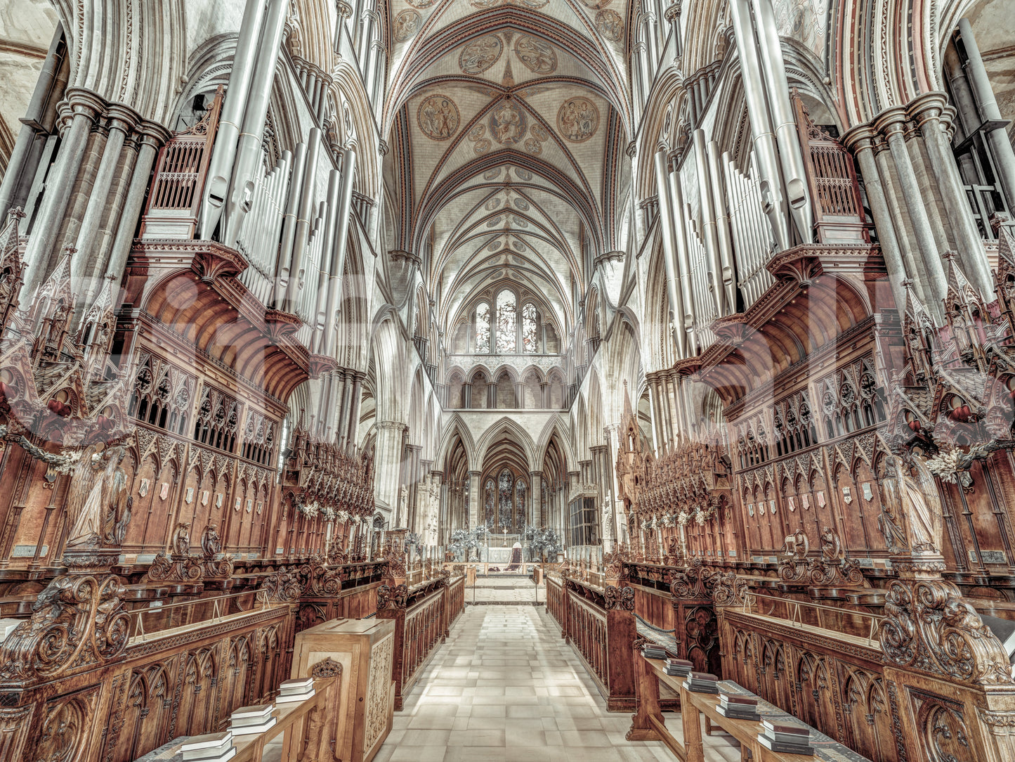 Ideal for a living room, study, or library.

