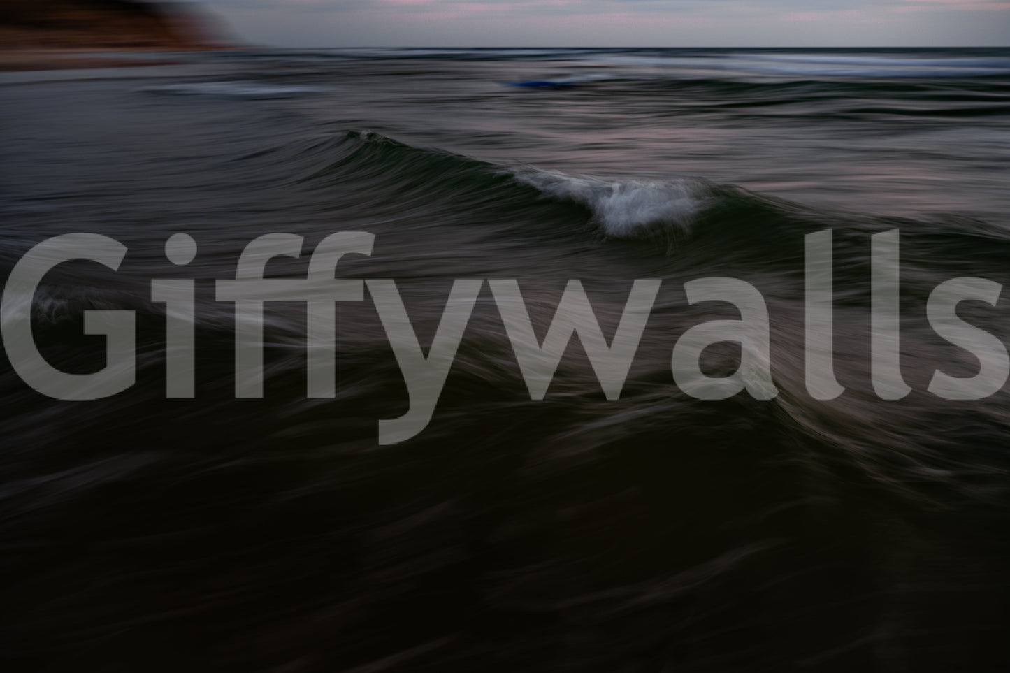 A detail of the brushstrokes and tones in the design.