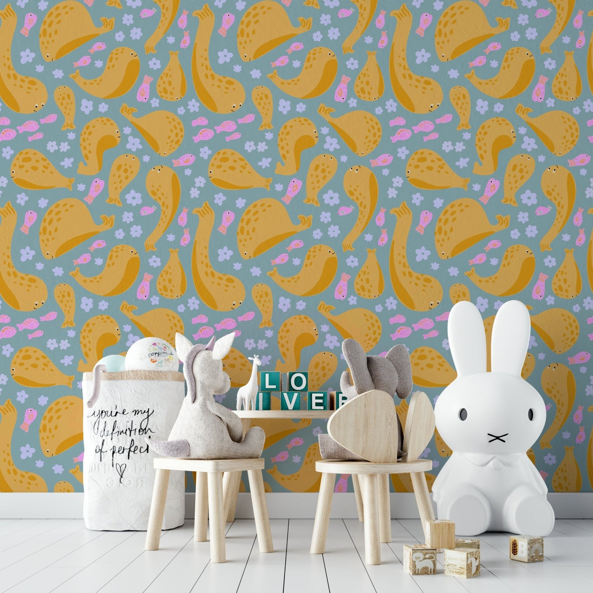The mood is cheerful and adventurous. GD3503

