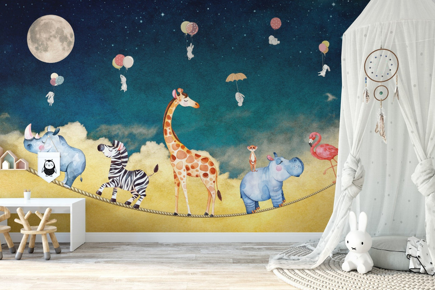 Adorable jungle animals on nursery wall
 D248