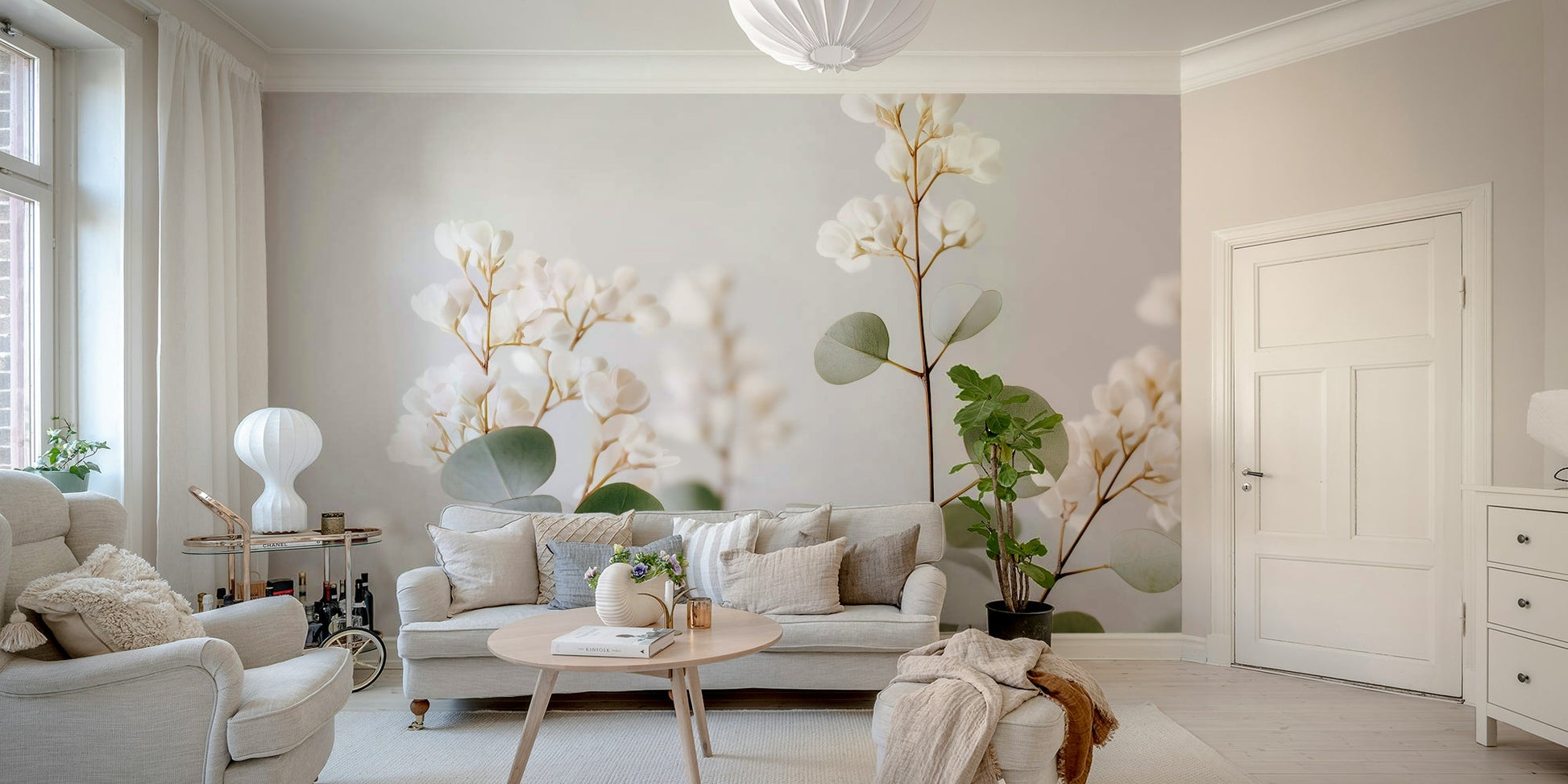 Subtle flower wallpaper in soft colors

