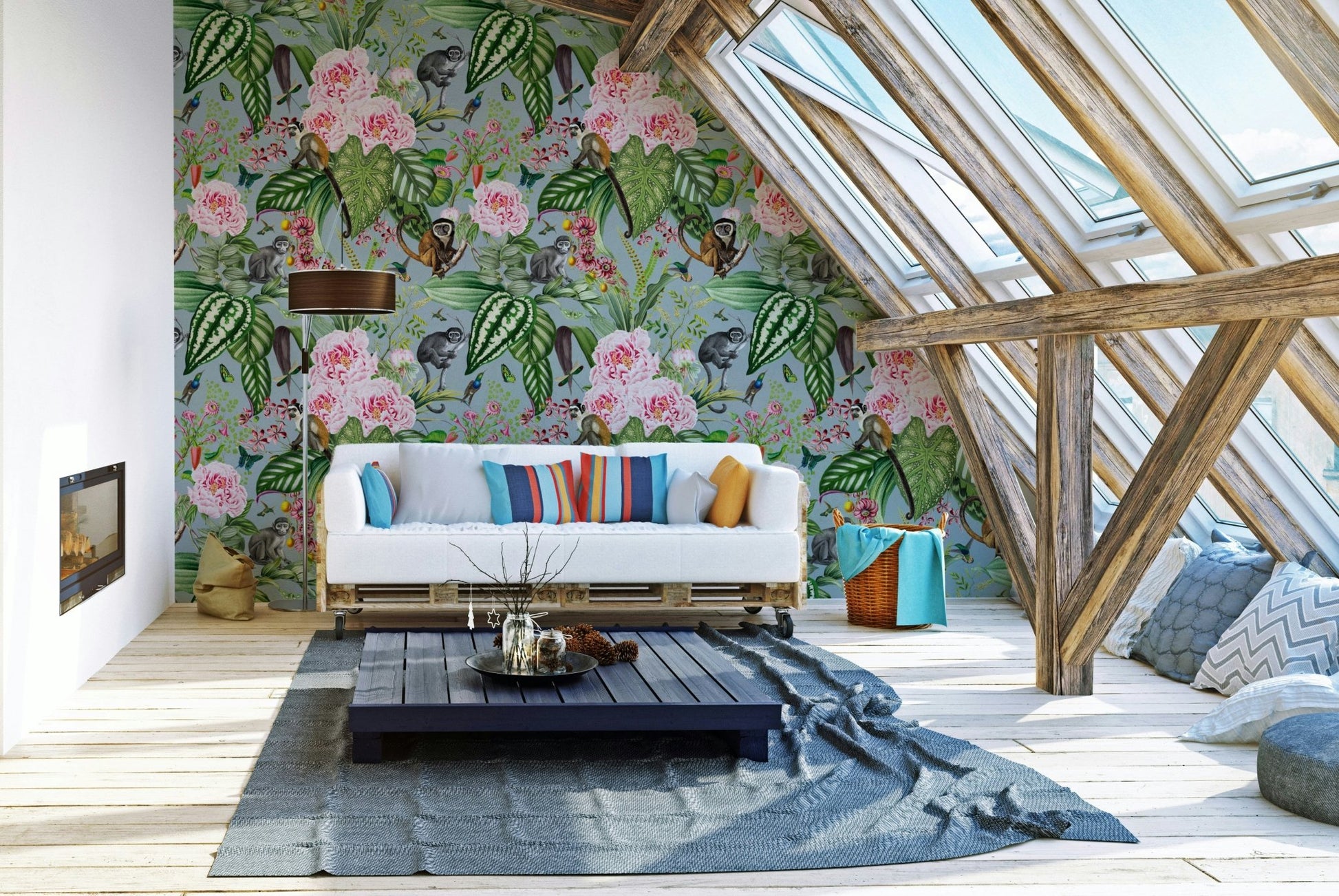 Lush jungle print wallpaper for a nature-inspired room

