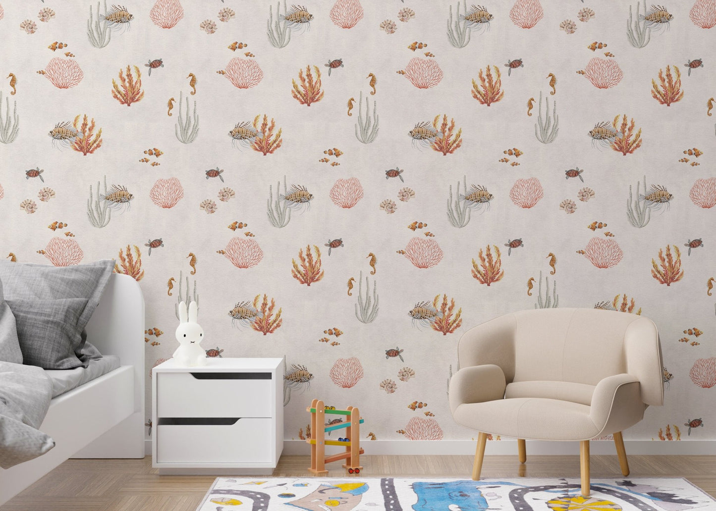 Elegant marine wallpaper in soft white
