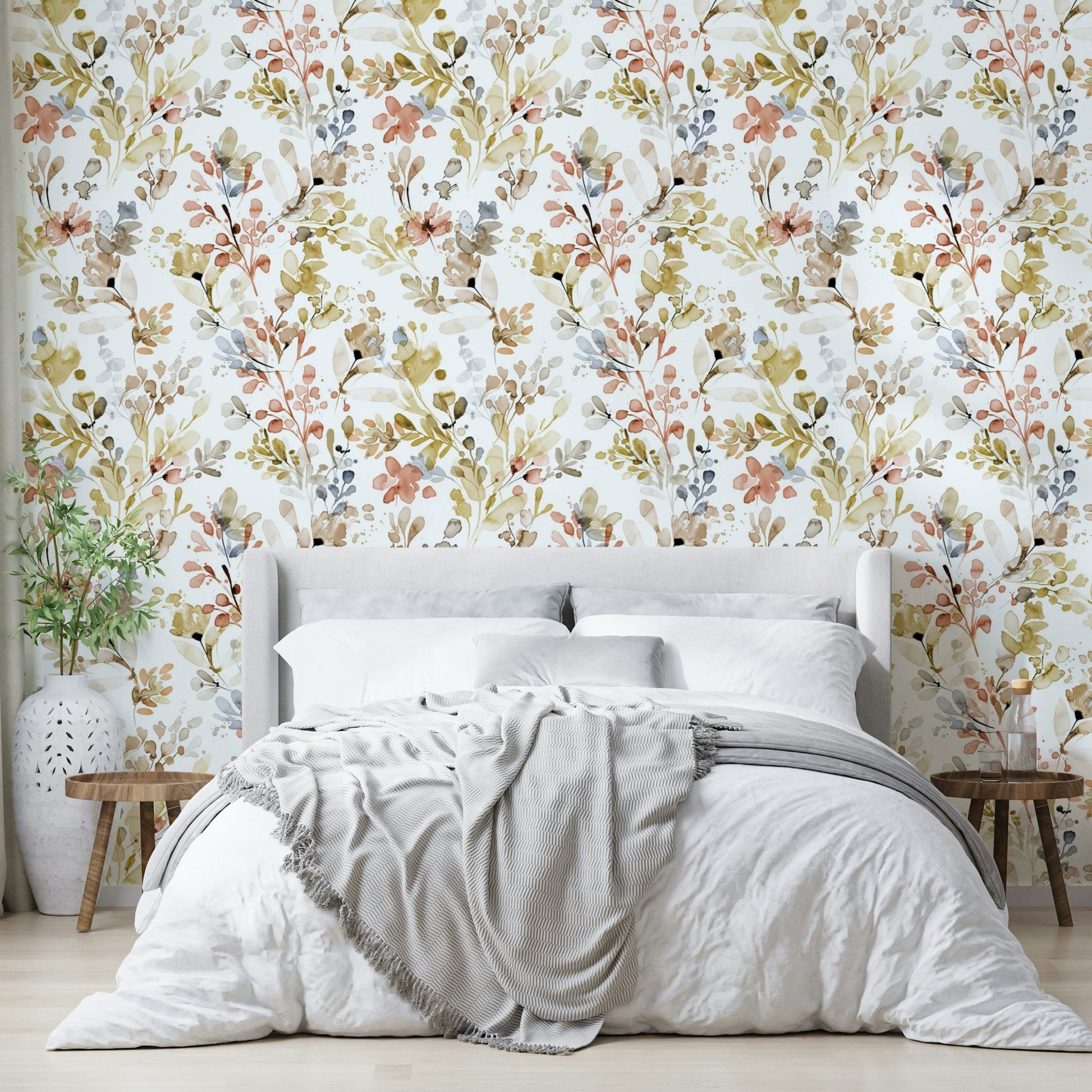 Exotic Wild Nature Plants Gold Wallpaper in a Living Room

