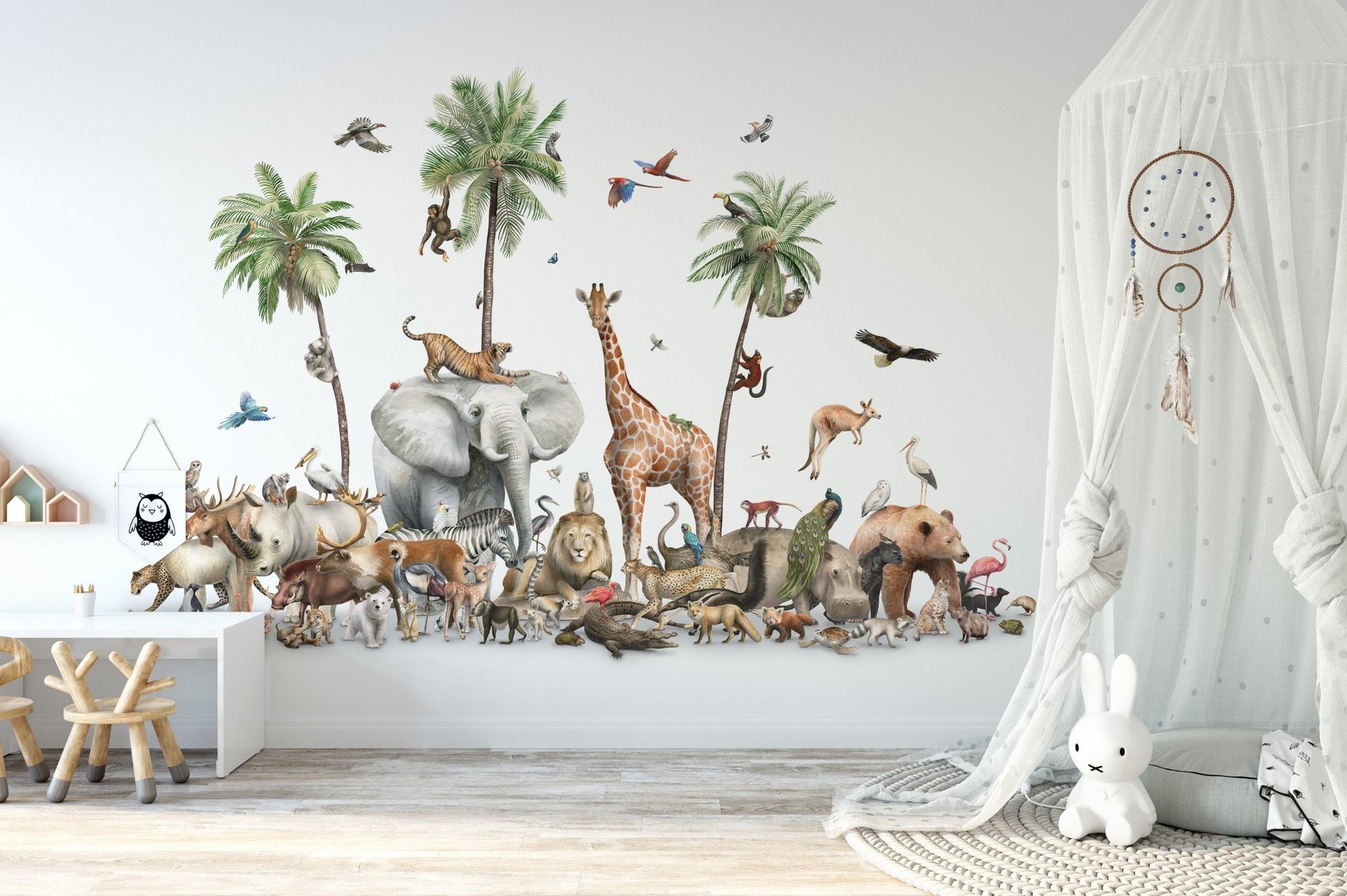 Tropical jungle safari mural with wildlife and palm trees KB11