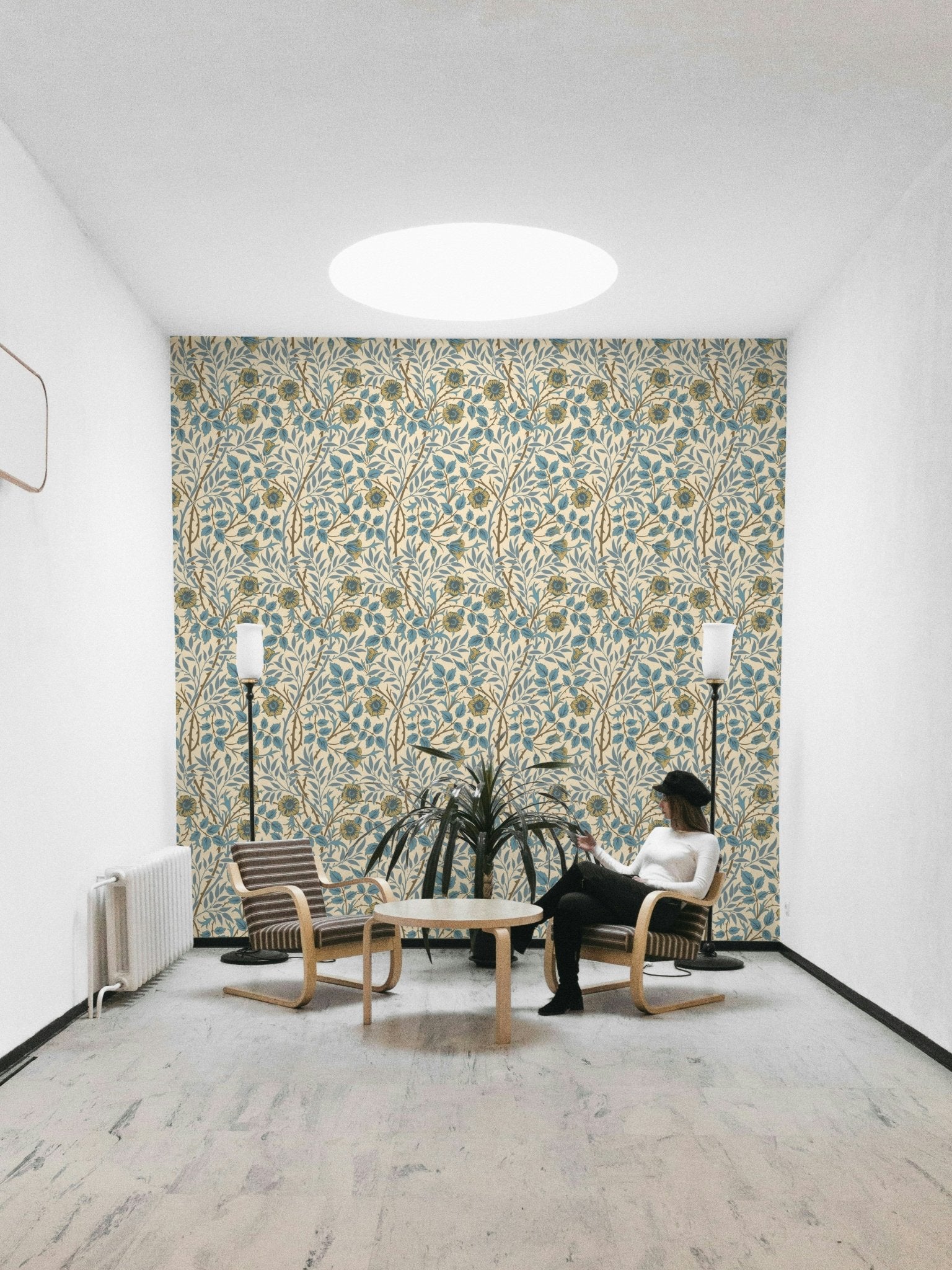 The room's lighting highlights the classic feel of the pattern.

