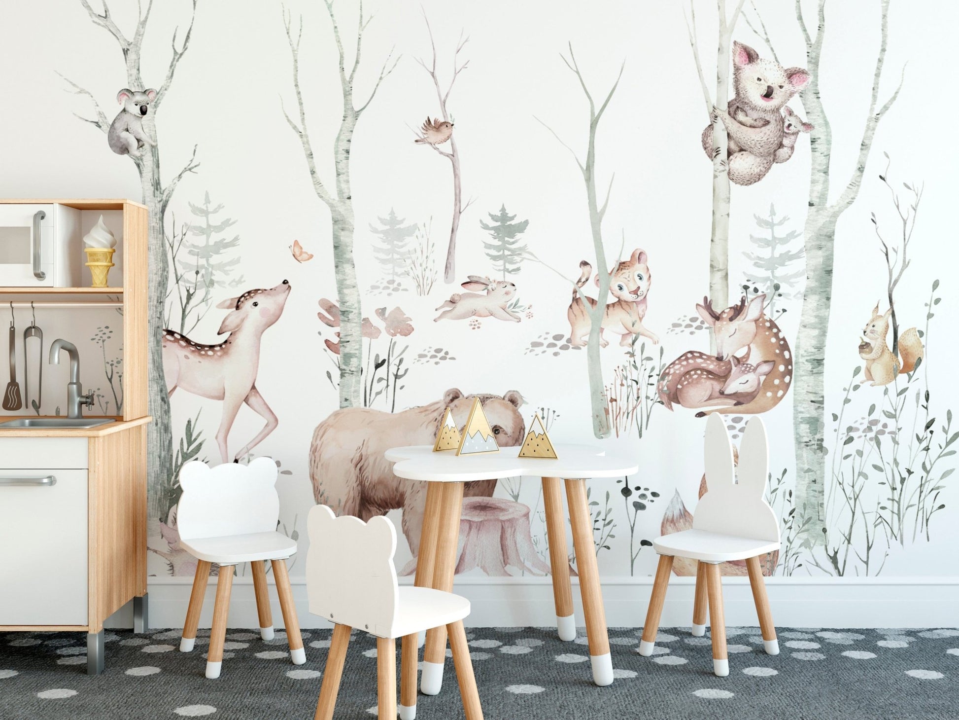 Nature-inspired woodland animals wallpaper

