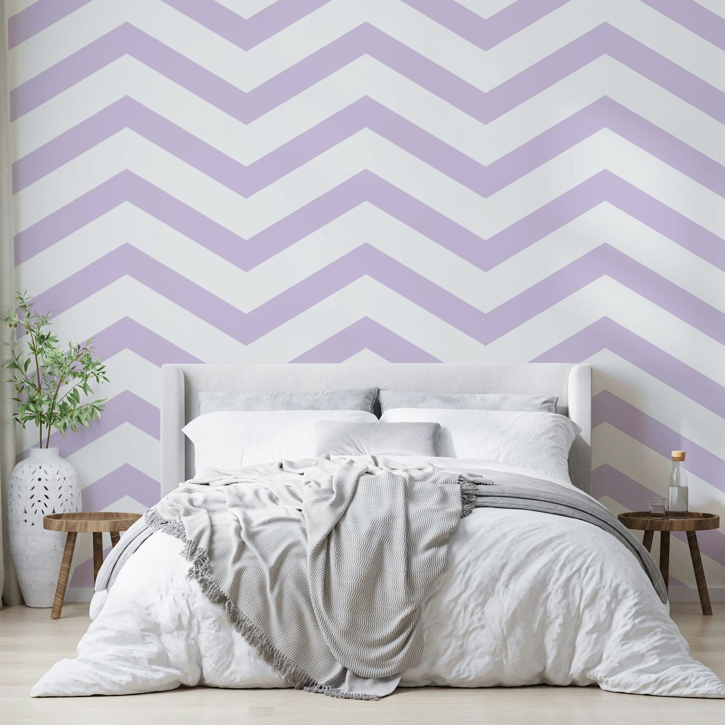 Lilac zigzag mural for trendy interiors

